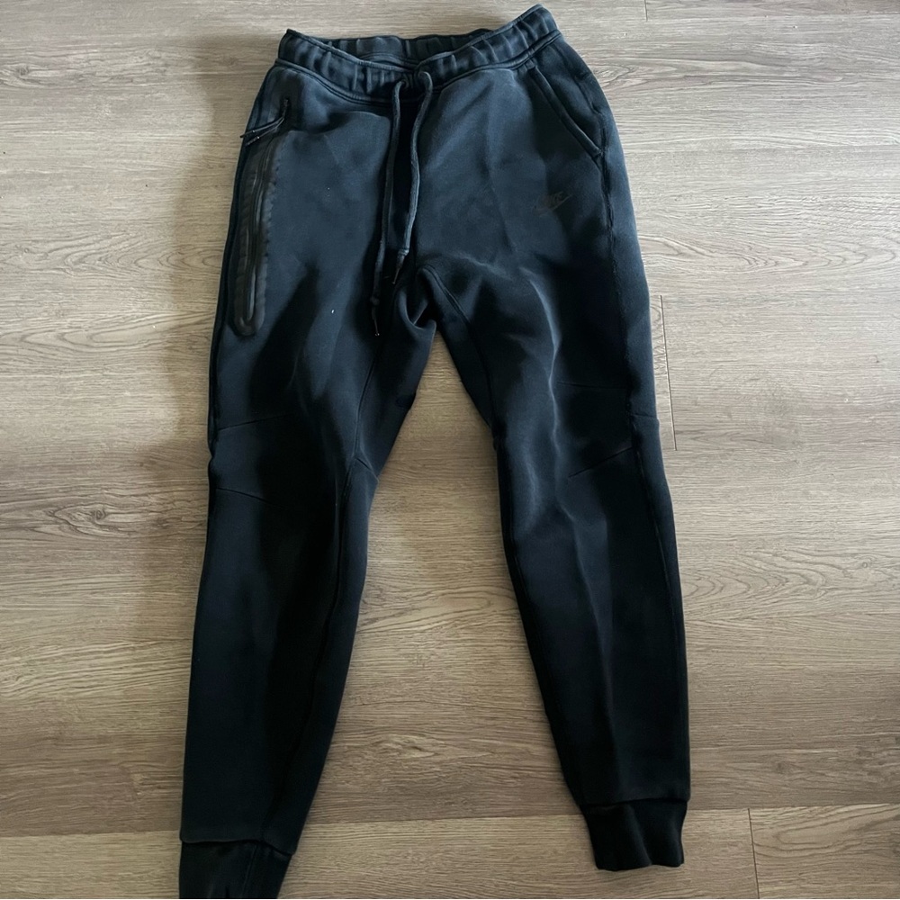 Nike tech black sweatpants joggers size small